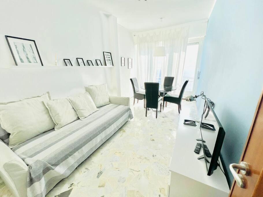 Suite Sunset 18 - Fronte Mare Sanremo Exteriör bild